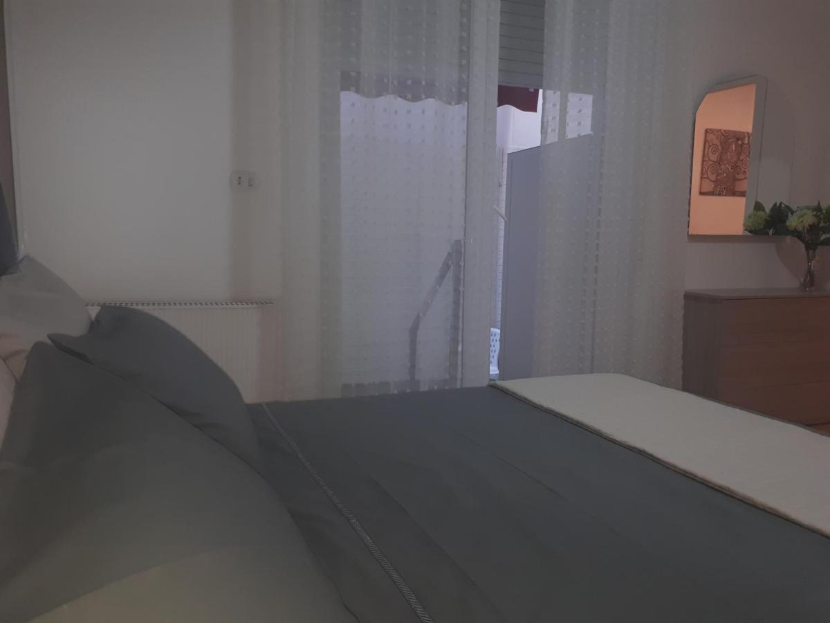 Apartament Central House Caserta Zewnętrze zdjęcie